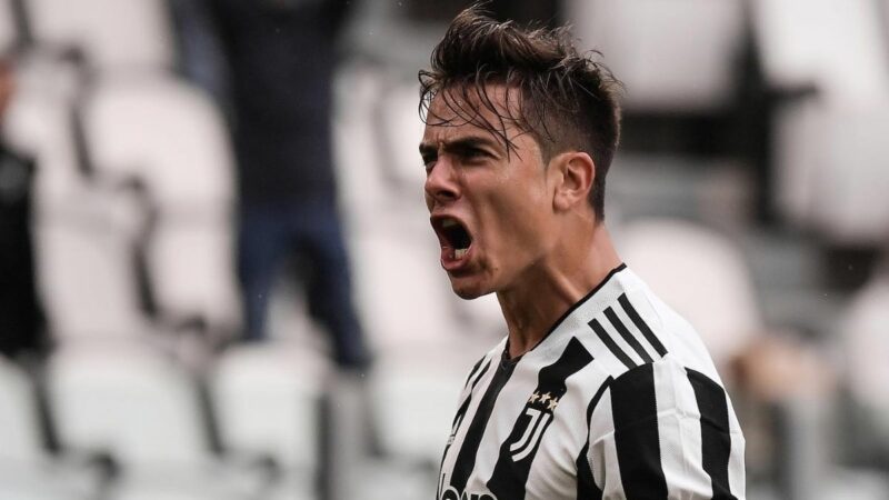 Juventus ngotot untuk memperpanjang kontrak penyerang Paulo Dybala. Kontrak pemain asal Argentina itu akan habis pada 30 Juni 2022 mendatang.