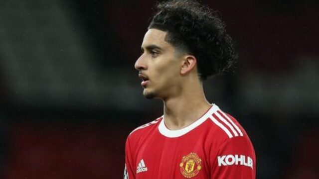 Berita bola: Selain Cristiano Ronaldo, pemain Manchester United yang sedang menyita perhatian adalah pemain asal Irak, Zidane Iqbal.