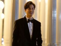 Berita artis: Deretan aktor tampan Korea Selatan ini ternyata berasal dari keluarga kaya raya, bahkan ada yang memilih hidup mandiri.