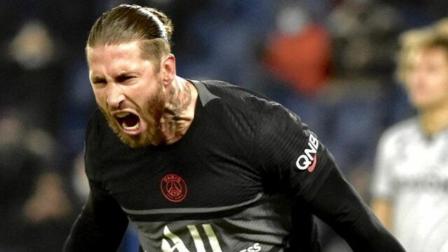 Berita bola: Sergio Ramos dipastikan hanya akan menjadi penonton saat laga leg pertama Liga Champions Real Madrid vs PSG minggu ini.