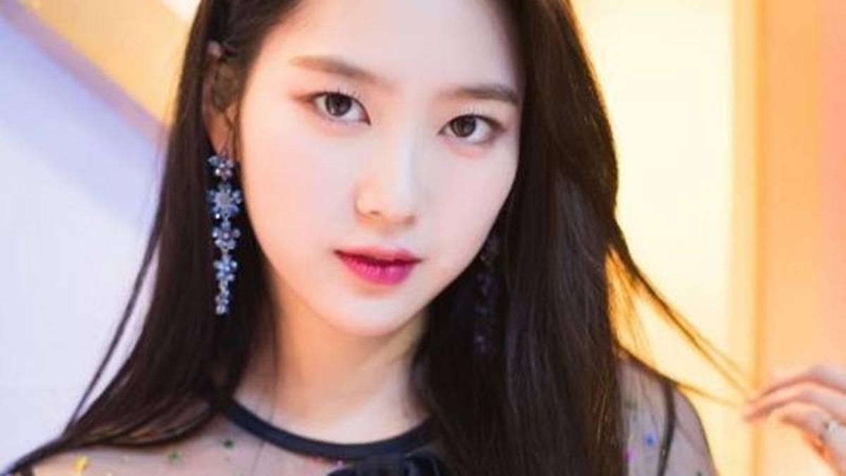 Berita artis, selebriti, dan gosip terbaru hari ini: Bukannya gak laku, 5 artis Korea ini memilih untuk tidak menikah serta betah menyendiri.