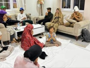 Berita Artis: Untuk persiapan Aurel Melahirkan, keluarga Halilintar ikut mendoakan Aurel Hermansyah dengan membacakan Yasin dan Doa Khusus.