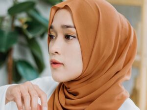 Berita artis, selebriti, dan gosip terbaru hari ini: Ririe Fairus blak-blakan ungkap sikap Ayus Sabyan setelah resmi bercerai.