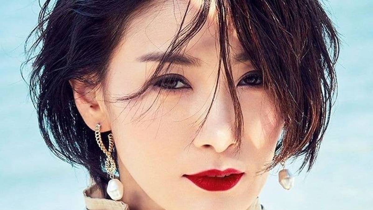 Berita artis, selebriti, dan gosip terbaru hari ini: Bukannya gak laku, 5 artis Korea ini memilih untuk tidak menikah serta betah menyendiri.