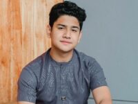 Berita Artis: Syakir Daulay barikan hadian pada sang guru, Al Habib Hasan bin Ja'far Assegaf dalam rangka ulang tahun yang ke-45.