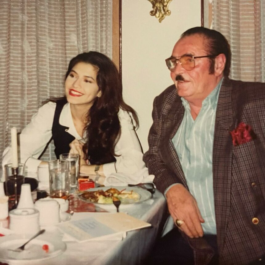 Tamara Bleszynski Jelaskan Soal Ia Terbalik Kibarkan Bendera Merah Putih 4 Berita artis: Tamara Blezynski jelaskan soal ia terbalik kibarkan bendera merah putih yang buat netizen heboh di sosial media.