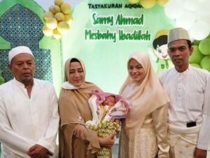 Berita terkini: Ustadz Abdul Somad (UAS) tengah mengadakan tasyakuran aqiqah untuk sang buah hati dari istri barunya Fatimah Az Zahra.