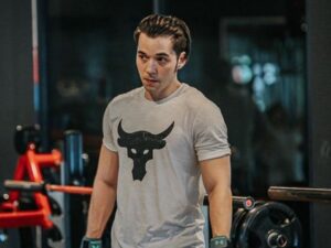 tis: Aktor Stefan William kesal fotonya dijadikan sampul sebuah video youtube yang menuliskan aktor tampan yang dihukum eksekusi mati