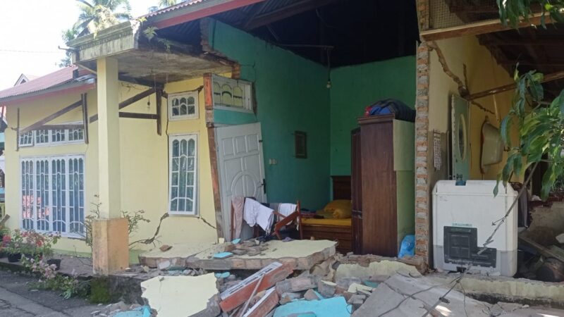 nyebabkan 7 orang meninggal dunia dan puluhan lainnya alami luka