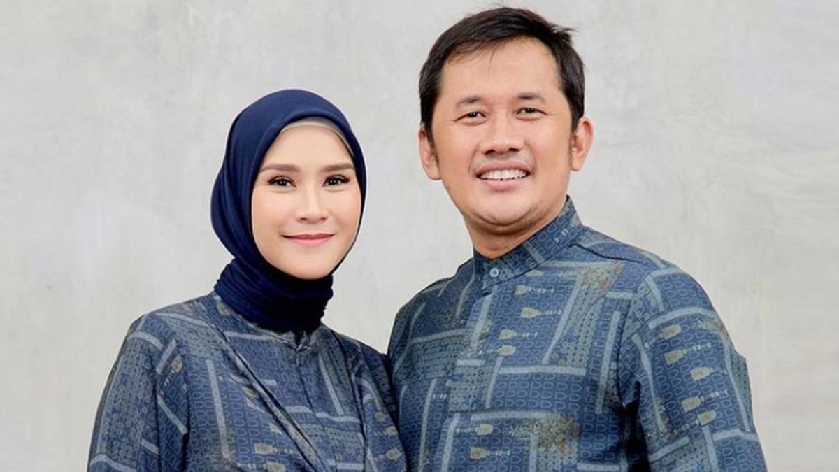 Sebelum Menikah, 5 Pasangan Artis Ini Dulu Sempat Membenci Pasangannya 8 Lampiran Gambar