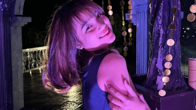 Berita artis: Fuji mengunggah foto dirinya yang baru saja disamperin oleh sang kekasih Thariq Halilintar, Kamis 24 Februai 2022.