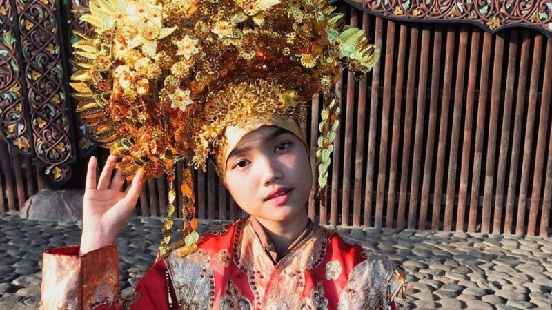 Berita artis, selebriti, dan hot gosip artis terbaru hari ini: Fuji menggunakan baju adat Minangkabau, apakah akan segera nenikah dengan Thariq Halilintar?