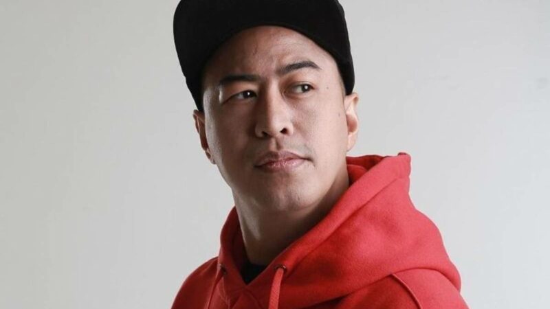 Berita terkini, terbaru, dan berita pilihan hari ini: Pandji Prawigaksono sebut jika ada menteri gay di Indonesia, tepatnya menteri yang menjabat di bidang pariwisata.