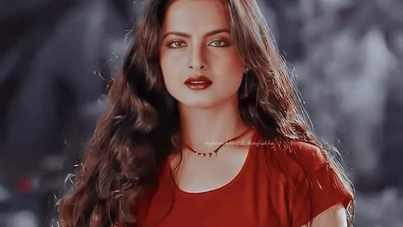 Berita artis: Artis Bollywood atau India Rekha menganggap berhubungan badan sebelum menikah atau tanpa pernikahan hal wajar dan biasa. Sebagai maniak ia merasa hal ini wajar dilakukan berulang.