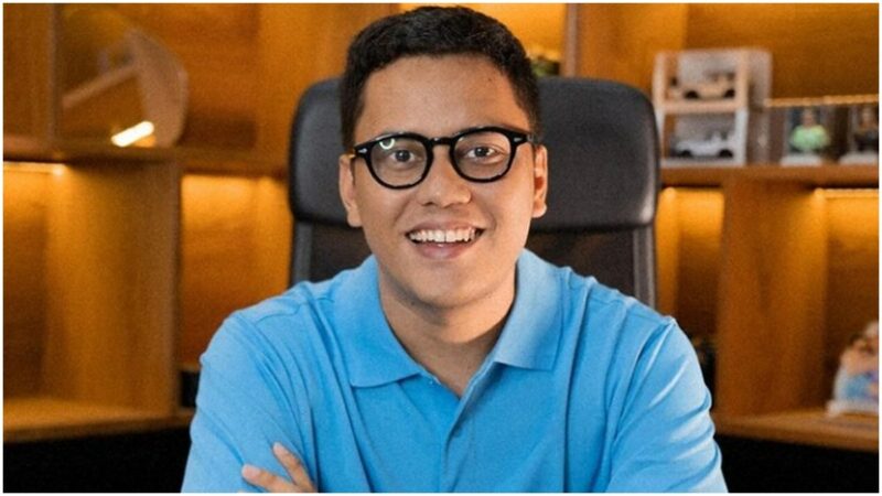 Berita artis: Arief Muhammad berjanji tidak akan mencuci mobilnya untuk hari ini demi kelancaran agenda MotoGP di Mandalika hari ini.