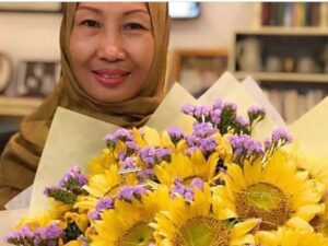 Berita artis: Ibunda dari Kalina Oktarani, Erlan Wardhania atau dikenal dengan sebutan Een meninggal dunia pada Minggu malam (27/3/2022).