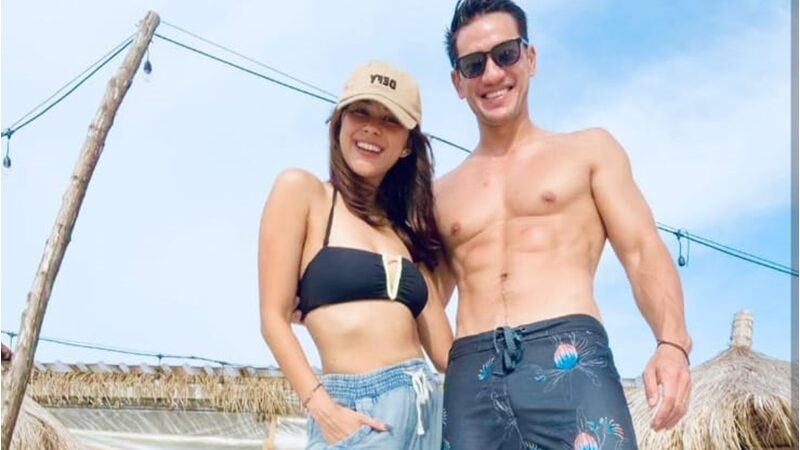 Berita artis: Artis cantik Nana Mirdad mengungah foto kemesraan dirinya bersama dengan suami tercinta, Andrew White yang hebohkan warganet.