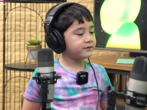 Berita artis; Tingkah lucu Rafathar ketahuan bohong dari alat pendeteksi kejujuran terkait menyukai Arsy Hermansyah.