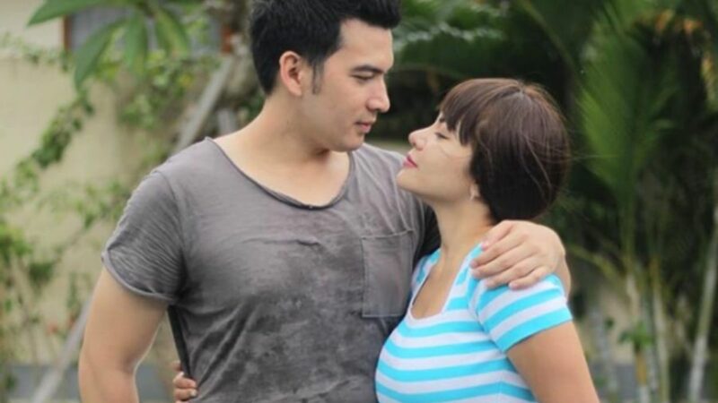 Berita artis: Netizen dukung upaya Ridho Ilahi yang akan berangkat ke Solo demi menyusul Dinar Candy yang sedang bekerja.