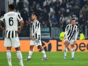 Cekricek.id - Raksasa Italia, Juventus tumbang di babak 16 besar Liga Champions. Bianconeri dibuat merana di markas sendiri oleh klub kuda hitam asal Spanyol, Villarreal.