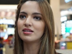 Berita artis: Nia Ramadhani dikabarkan menggugat cerai Ardi Bakrie, pengakuan pilu Nia Ramdhani pun tersebar setelah 12 tahu beruma tangga.