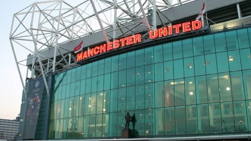 Cekricek.id - Stadion Old Trafford, kandang Manchester United, termasuk salah satu stadion terbaik di dunia.