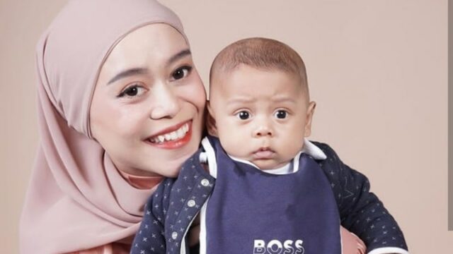 Berita artis: anak Lesti Kejora dan Rizky Billar tengah menjadi bulan-bulanan netizen di media sosial. Mereka menghina fisik bayi Leslar tersebut.