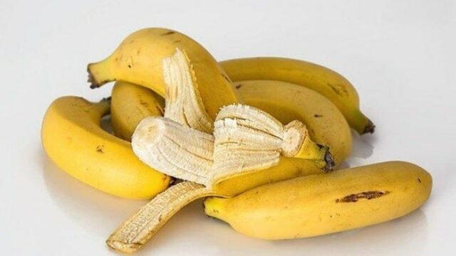Berita terkini: pisang menjadi salah satu buah yang sangat cocok untuk dikonsumsi saat sahur karena membuat Anda kenyang lebih lama.