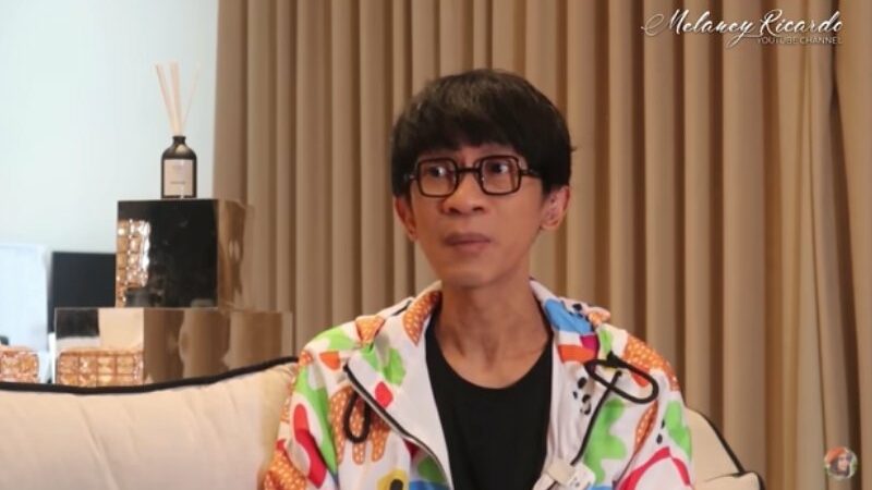 Berita artis: Hadiri acara perayaan ulang tahun Iis Dahlia, netizen malah salah fokus ketika melihat penampilan Aming.