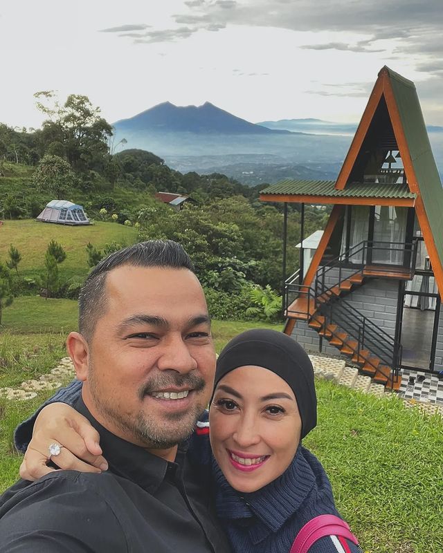 Selamat, Annisa Trihapsari Hamil Anak Keempat di Usia 46 Tahun 2 Annisa Trihapsari