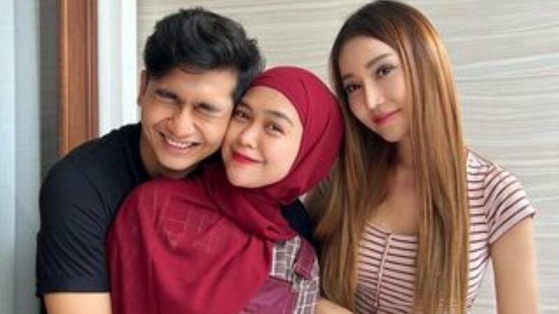 Berita artis: Lucinta Luna ditegur Teuku Ryan agar dapat kembali ke kodratnya, tetapi netizen malah merasa kasihan dengannya.