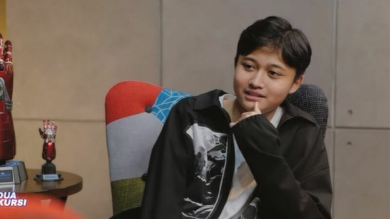 Berita artis: Rizwan Fadilah sebut Sule sebagai ayah yang perfect, paham sibuknya di dunia hiburan tapi selalu ada untuk anak-anaknya.