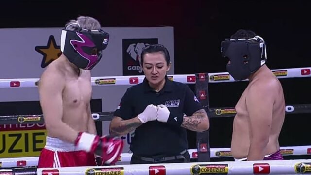 Berita artis: Vicky Prasetyo kalah talak dari Azka Corbuzier hanya dalam dua ronde pertandingan, sang wasit pun memberi penjelasan.