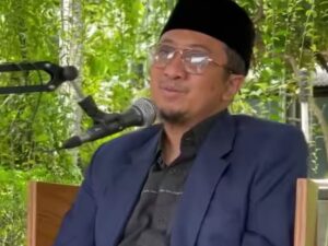 Berita terbaru: Ustaz Yusuf Mansur baru saja mengklarifikasi bahwa dirinya tidak butuh uang 1 Trilliun, melainkan 200 Trilliun.