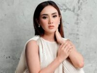 Berita artis: penyanyi dangdut Cita Citata mengungkapkan keluh kesahnya perihal tren challenge barang branded yang tengah viral saat ini.