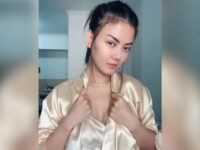 Berita artis: Nita Gunawan, wanita yang pernah diduga jadi selingkuhan Raffi Ahmad belum lama ini hebohkan publik dengan unggahan seksi di akun Instagramnya.