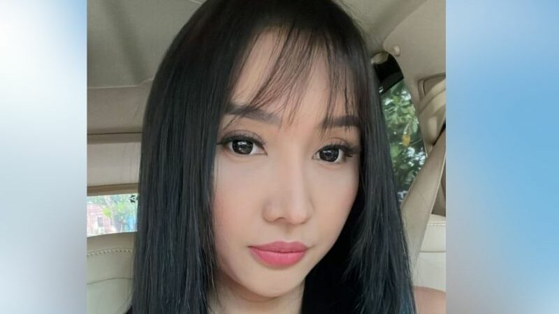 Berita artis: Lucinta Luna tampilkan mode kalem di unggahan terbarunya, netizen beri pujian karena dinilai sangat cocok.