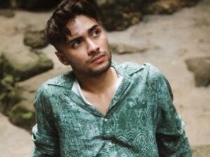 Berita artis: dalam sebuah wawancara, Refal Hady disuruh untuk memilih cewek lokal atau blasteran. Ini jawaban Refal Hady.