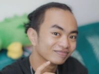 Berita Artis: Penyanyi Zidan kembali buat ulah dengan unggahan dirinya yang terdengar melantunkan suara azan yang dinyanyikannya seperti mainan.