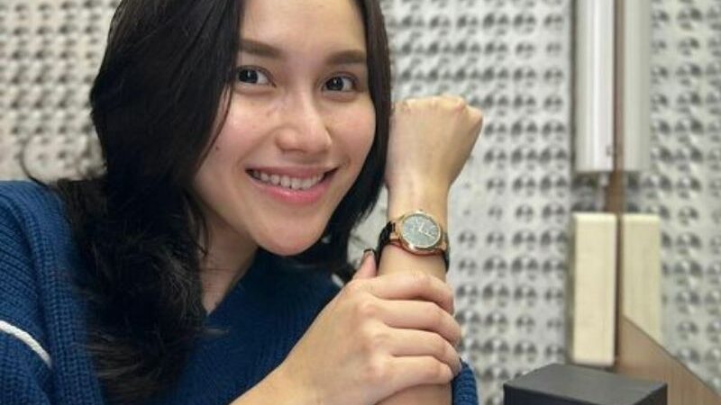 Berita artis: Cerita pentingnya menghabiskan waktu bareng keluarga, netizen puji kecantikan Ayu Ting Ting saat tampail natural.
