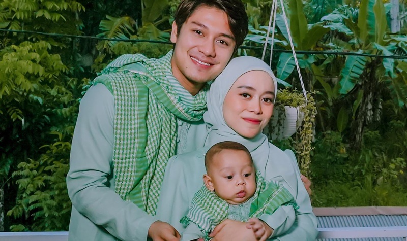 Deretan Artis yang Bagi-bagi THR dengan Jumlah Fantastis 9 Lampiran Gambar
