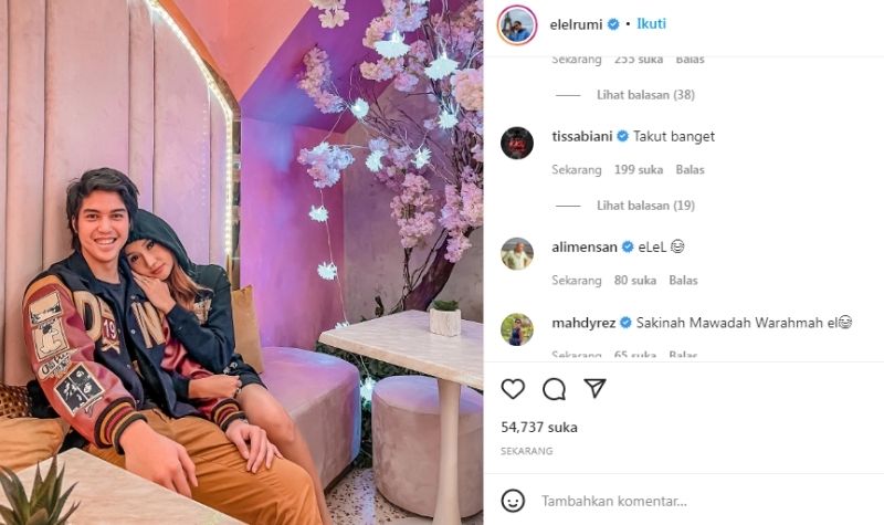 El Rumi Digandeng Wanita Cantik, Pacar Baru? 2 Lampiran Gambar