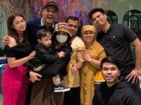 Berita artis: Sedih banget, curhatan Dewi Zuhriati atau Oma Gala jika sang cucu jadi semakin rewel mengetahui akun instagram Vanessa Angel hilang.