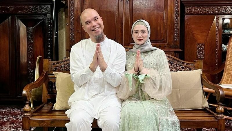 Begini cerita El Rumi, jika sang ayah, Ahmad Dhani malah begitu merasa bangga jika putra menang saat perkelahian dengan siapa saja.