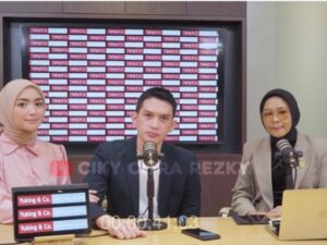 Berita artis: Begini klarifikasi Rezky Aditya mengenai Naira yang ditetapkan sebagai anak biologis, ngaku akan bertanggung jawab.