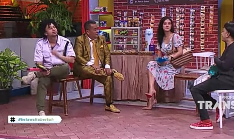 Pengakuan Nita Gunawan Tolak Tawaran Hotman Paris, Demi Raffi Ahmad? 2 Lampiran Gambar