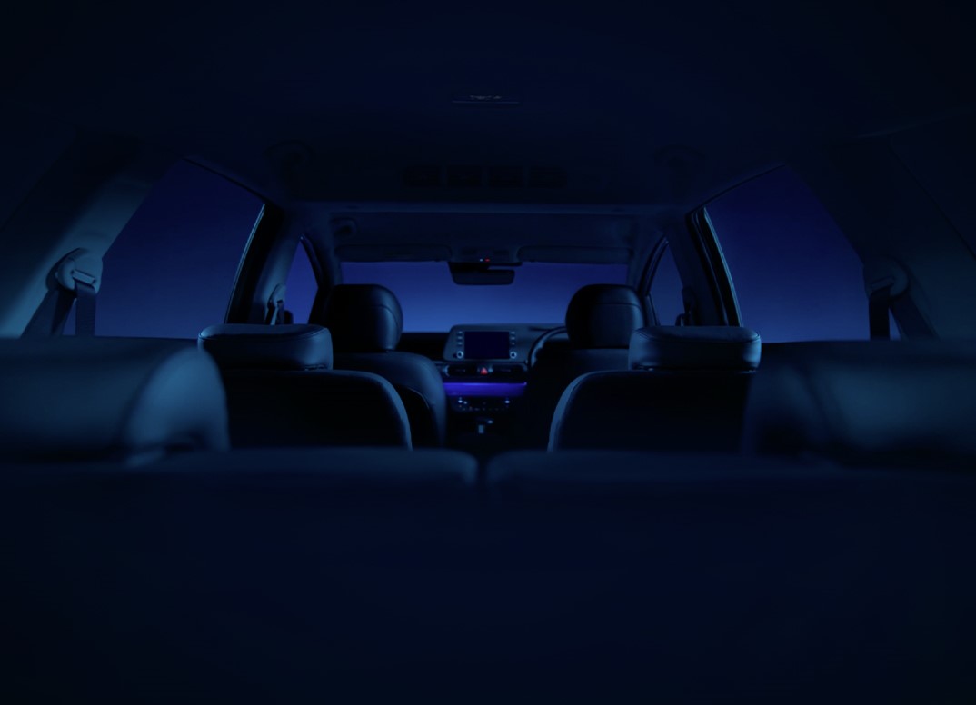 Selain tampilan eksterior yang memikat, interior Hyundai Stargazer menyuguhkan desain yang mengutamakan kepraktisan dan juga fungsional dalam setiap bagiannya.