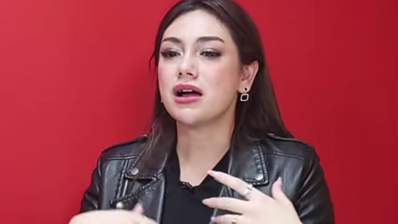 Berita artis: Celine Evangelista sudah dua kali menjanda, ia pun merasakan sedihnya saat dinyatakan sah menjadi janda, Rabu (8/6/2022).