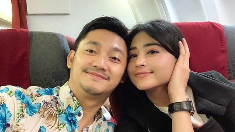 Angga Wijaya dikabarkan sudah melayangkan surat gugatan cerai pada Dewi Perssik di Pengadilan Agama Jakarta Selatan pada Senin (22/6/2022).