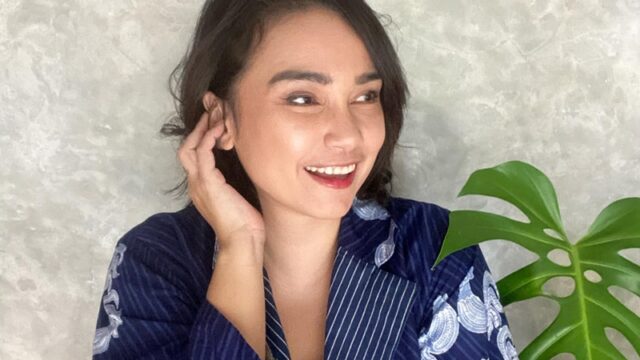 Berita artis: Feby Febiola menuai pujian dari warganet lantaran tetap terlihat cantik meskipun tidak memakain make up sama sekali.